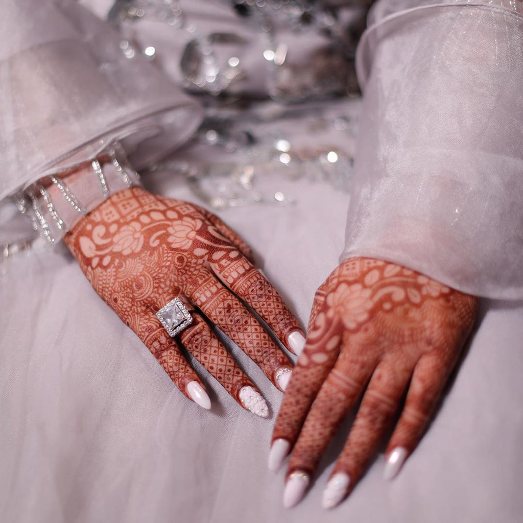 Easy Bollywood Indian Wedding Nail Art Design! - YouTube